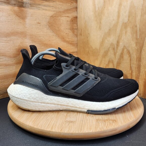 Adidas Ultraboost 21 - Picture 1 of 10